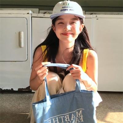 玉女撩春